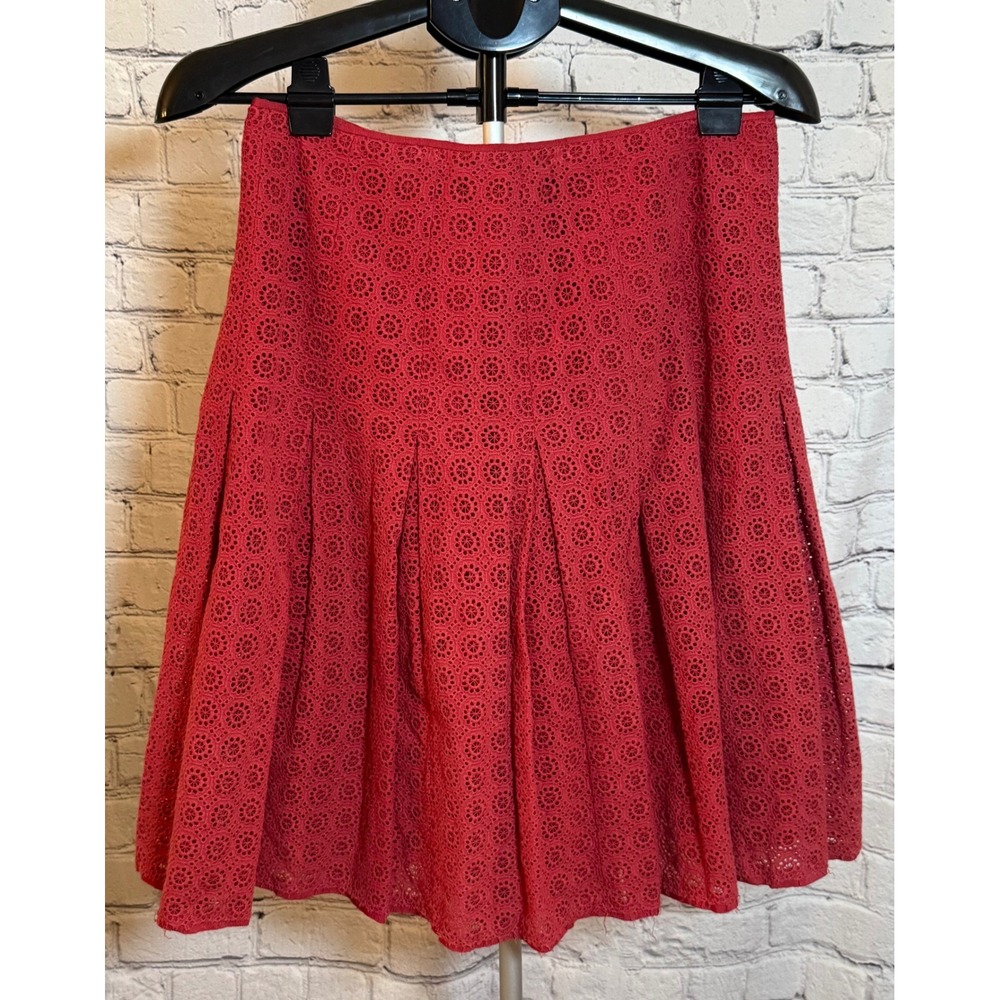 Tahari Red Cotton Eyelet Lace Pleated A-Line Skirt‎ Size 10